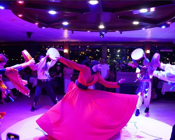Arash Ship Dinner Cruise — Persian Night Show on Istanbul's Bosphorus — photo 4