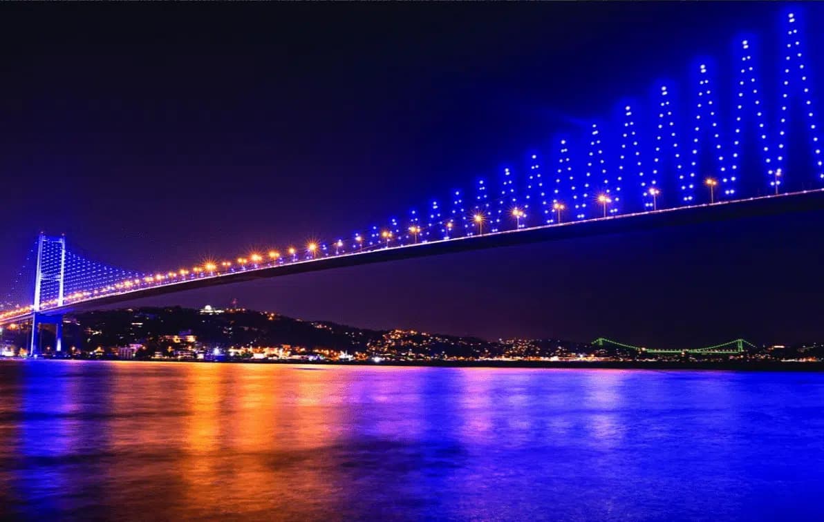 Dream Ship: Istanbul's Floating Tavern with Dinner & Live Music — photo 4