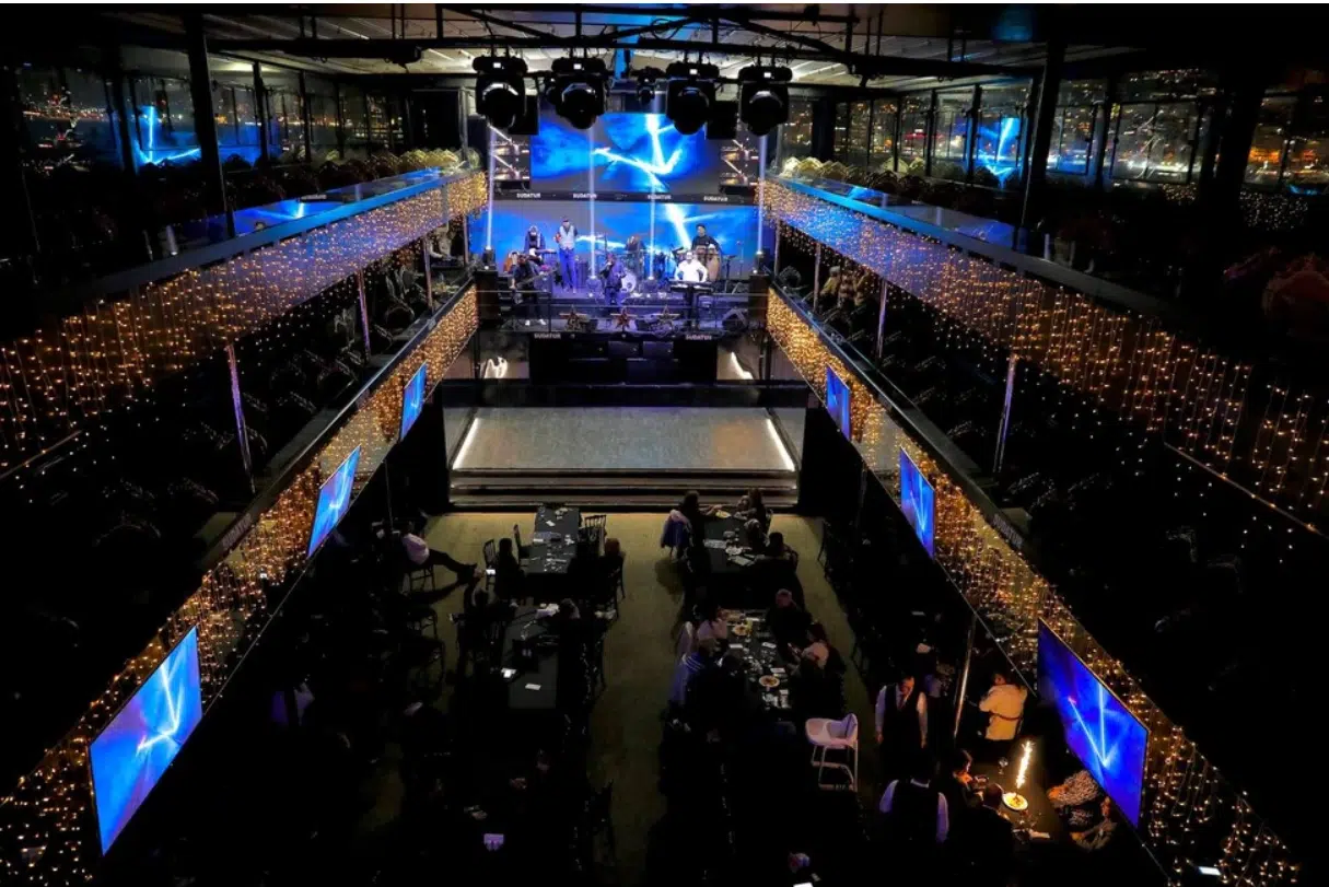 SUDATUR Bosphorus Dinner Cruise with Live Entertainment — photo 2